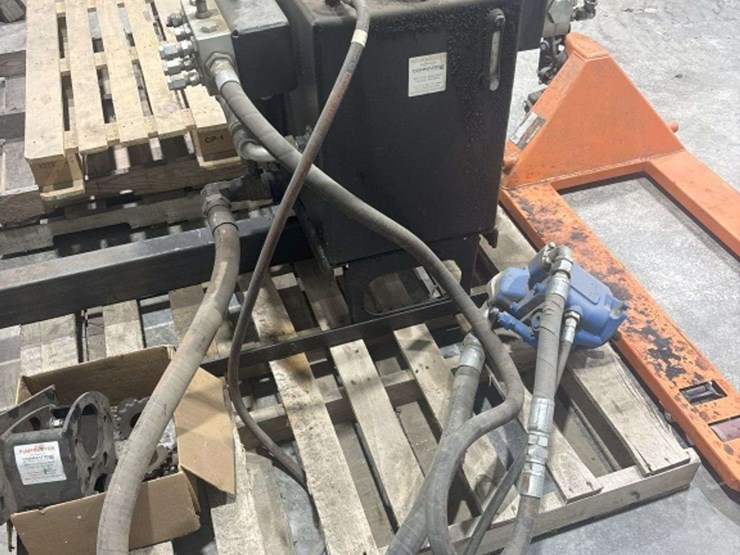 pto-command-hydraulic-20-gallon-per-minute-pump-image-1