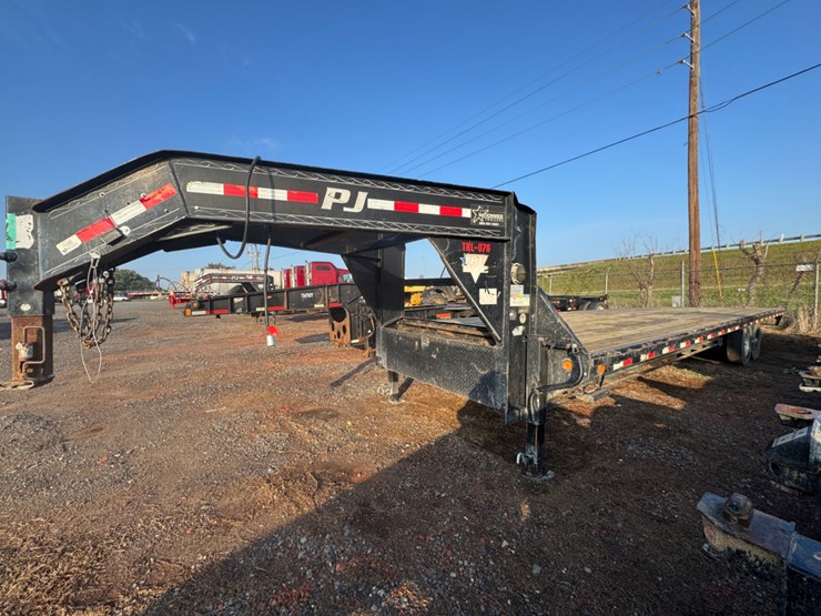 2019-pj-trailer-32ft-gooseneck-image-1