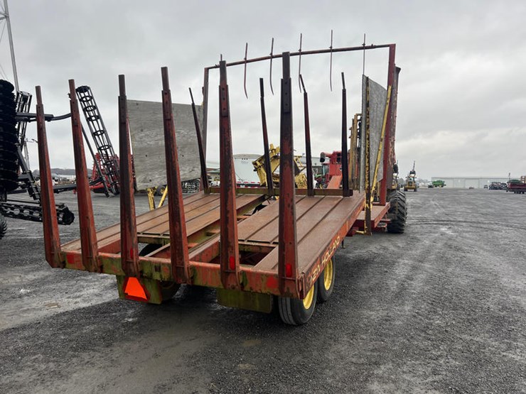 new-holland-1033-image-5