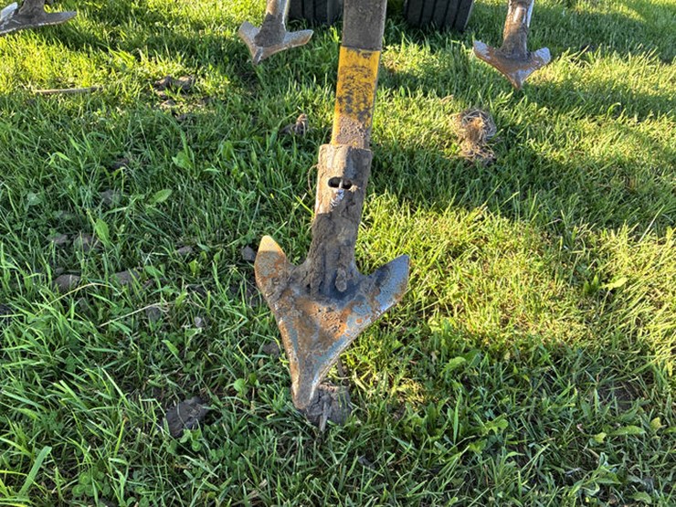 john-deere-2210-image-35