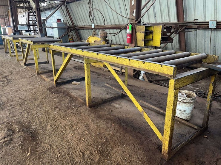 75'-steel-roller-conveyor-tables-image-2