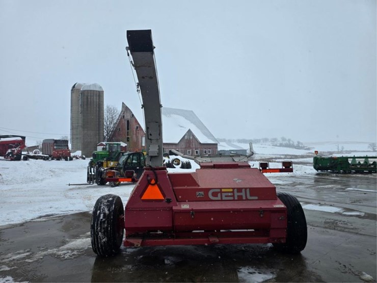 2002-gehl-1285-image-4