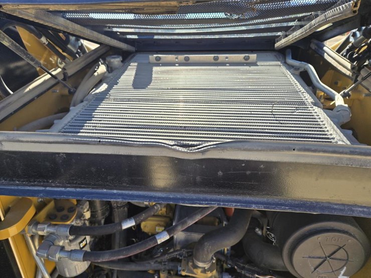 caterpillar-299d-image-13