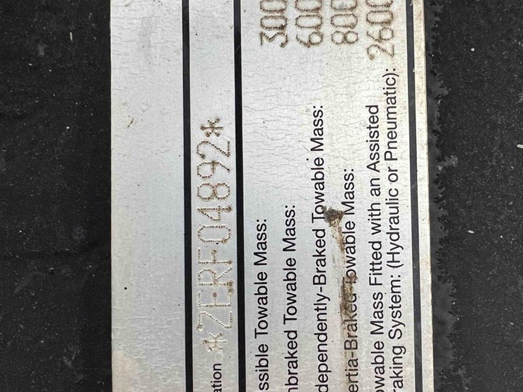 2014-case-ih-magnum-310-image-33