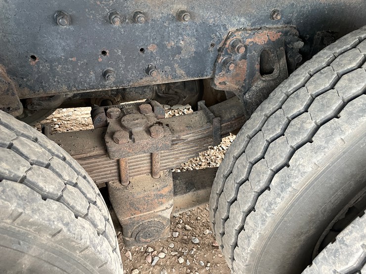 #1126-•-1999-sterling-dump-truck-(has-mn-title)-image-18