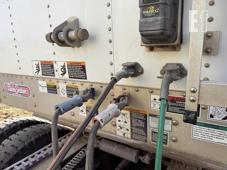 2014-wilson-grain-trailer-image-50