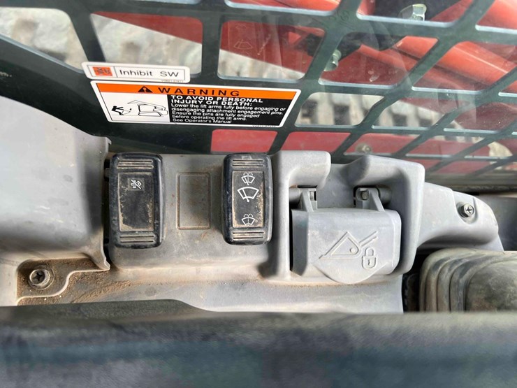 kubota-svl95-2s-image-20