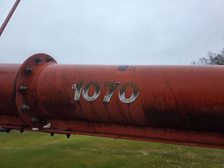 brandt-1070-auger,-10”-x-70’,-hydraulic-lift,-hydraulic-driven-single-auger-swing-hopper,-540-pto-image-13