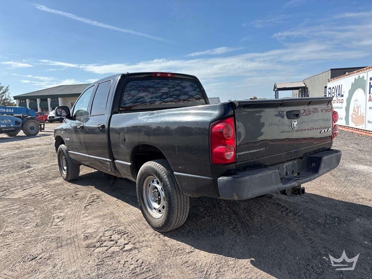 2008-dodge-ram-1500-image-4