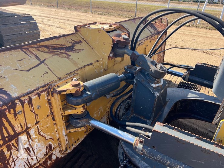 2015-deere-550k-lgp-image-27