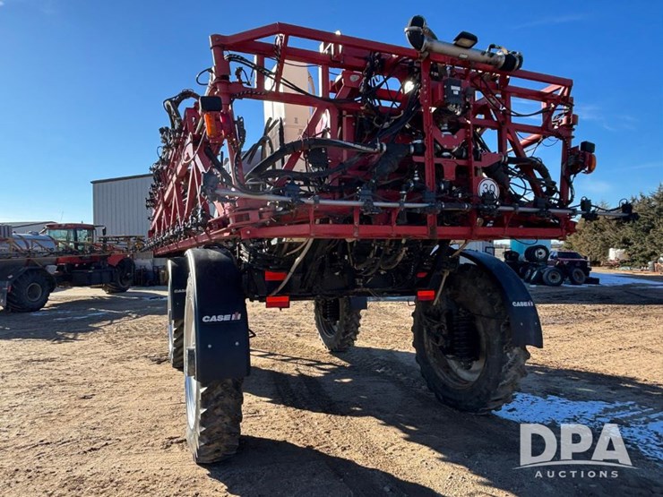 case-ih-patriot-4440-image-16