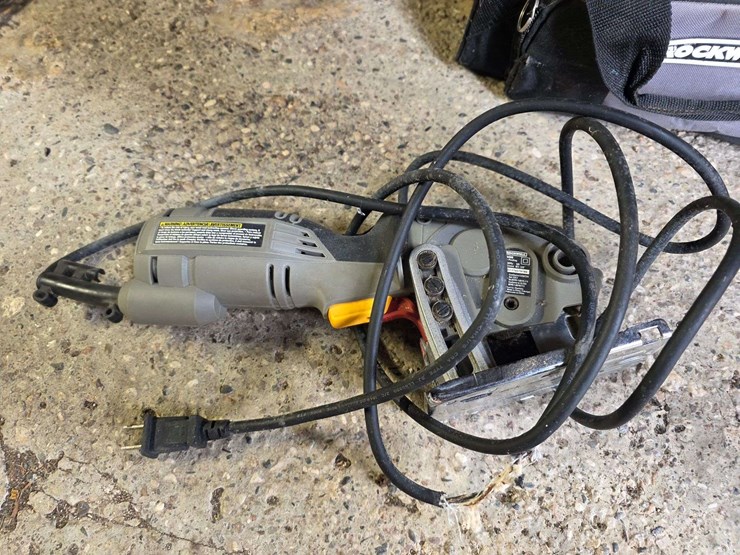 rockwell-versacut-electric-saw,-needs-new-cord,-used-very-little-image-5