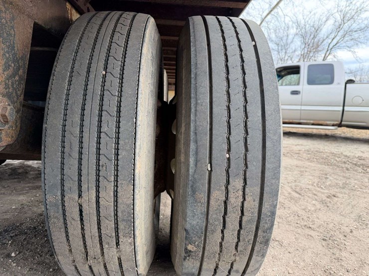 2006-utility-4000d-x-image-20