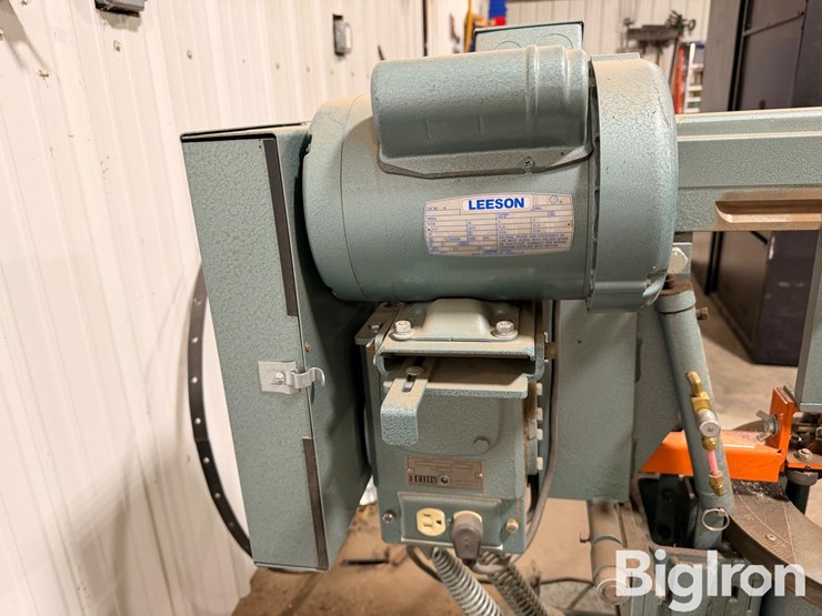 2023-ellis-1800-miter-band-saw-image-6