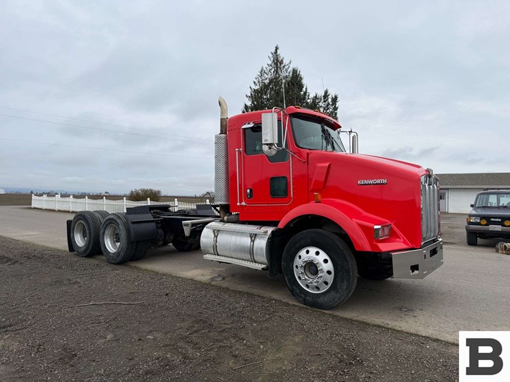 2004-kenworth-t800-image-7