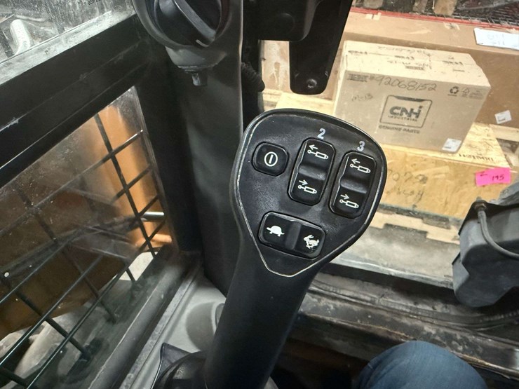 case-tv370b-image-28