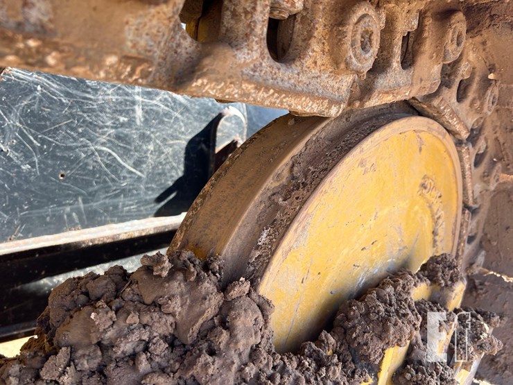 2015-deere-550k-lgp-image-17