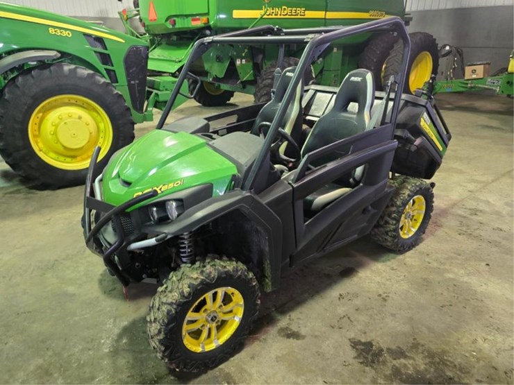 2012-john-deere-gator-image-13