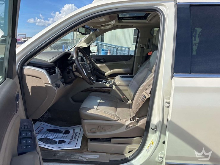 2015-gmc-yukon-xl-image-11