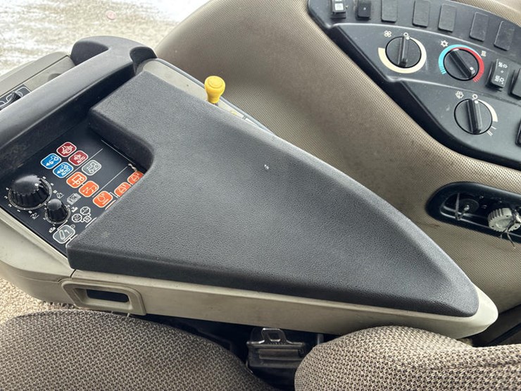 case-ih-magnum-190-image-84