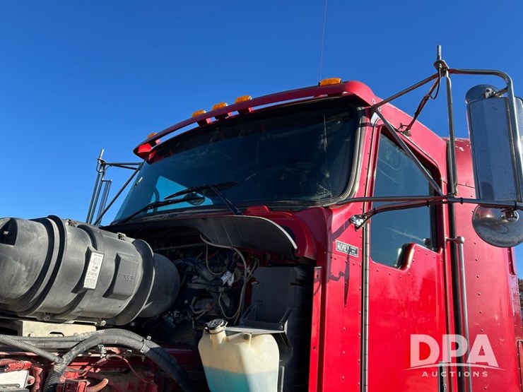 2009-kenworth-t800-image-28