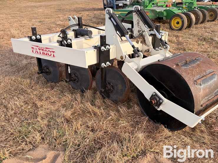 patriot-pivot-track-closer-image-7