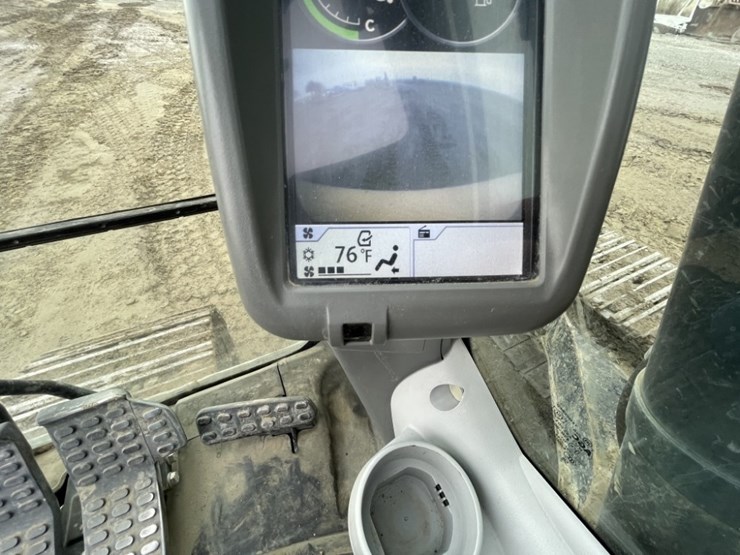 deere-210g-lc-image-49