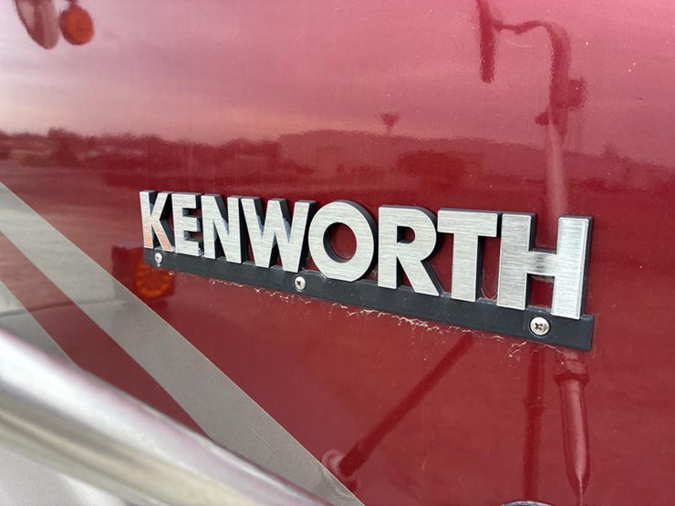 2007-kenworth-t800-image-12