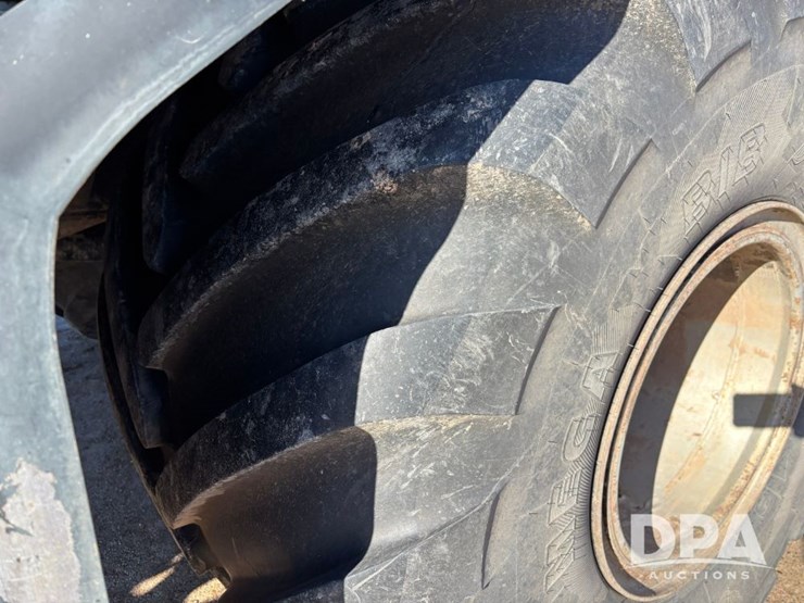 case-ih-titan-3020-image-48