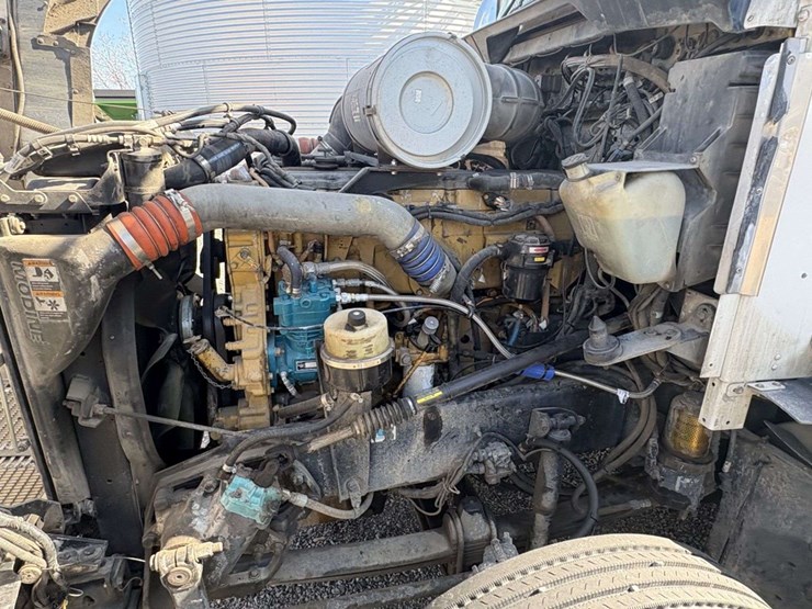 2007-kenworth-t600-image-21