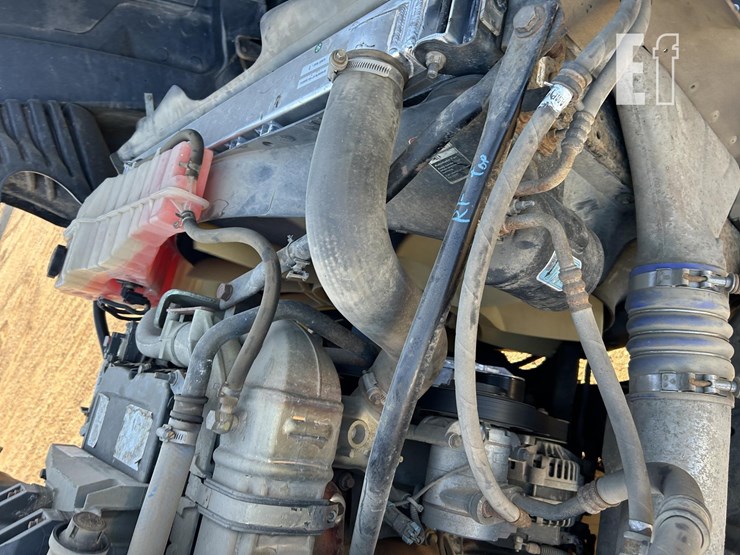 2012-freightliner-cascadia-125-image-63