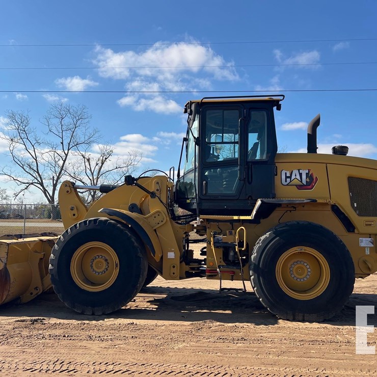 2021 CATERPILLAR 926M