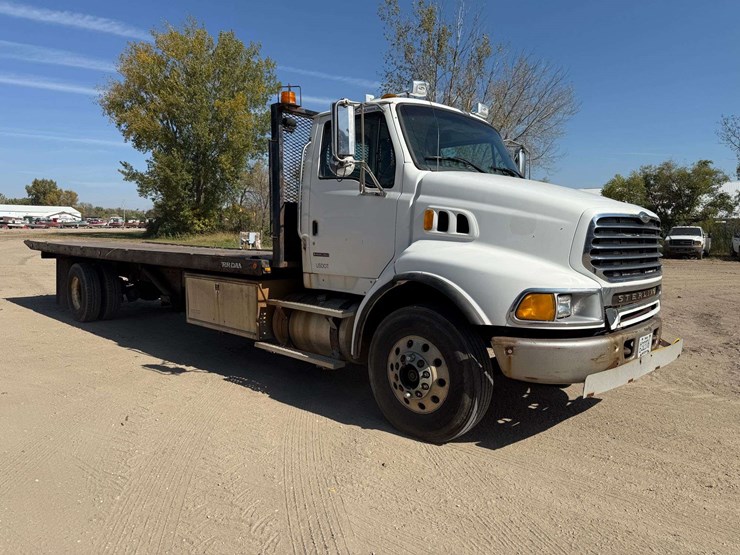 2006-sterling-rollback-truck,-101"x27'-bed,-winch,-automatic-transmission,-388k-miles,-11r22.5-tires-image-39