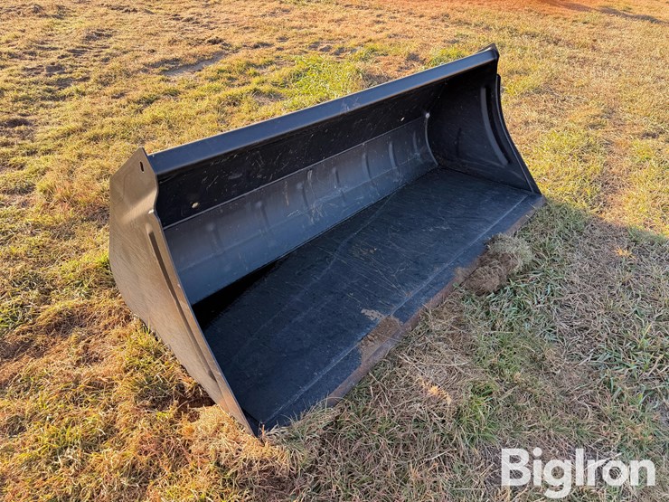 2020-swedish-made-bucket-attachment-image-2