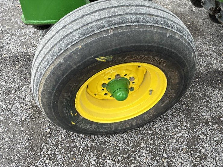 john-deere-750-image-15
