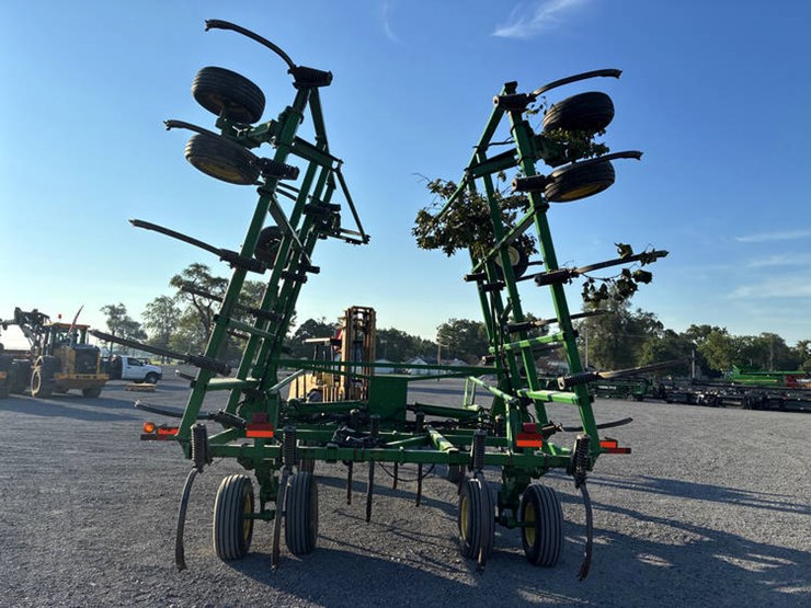 john-deere-2410-image-20