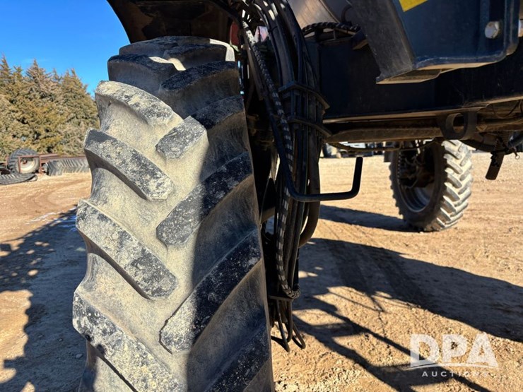 case-ih-patriot-4440-image-77