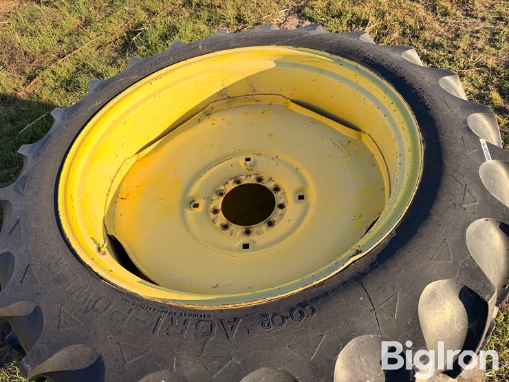 co-op-13.6-38-tires-on-john-deere-rims-image-7