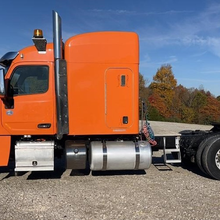 2019 PETERBILT 567