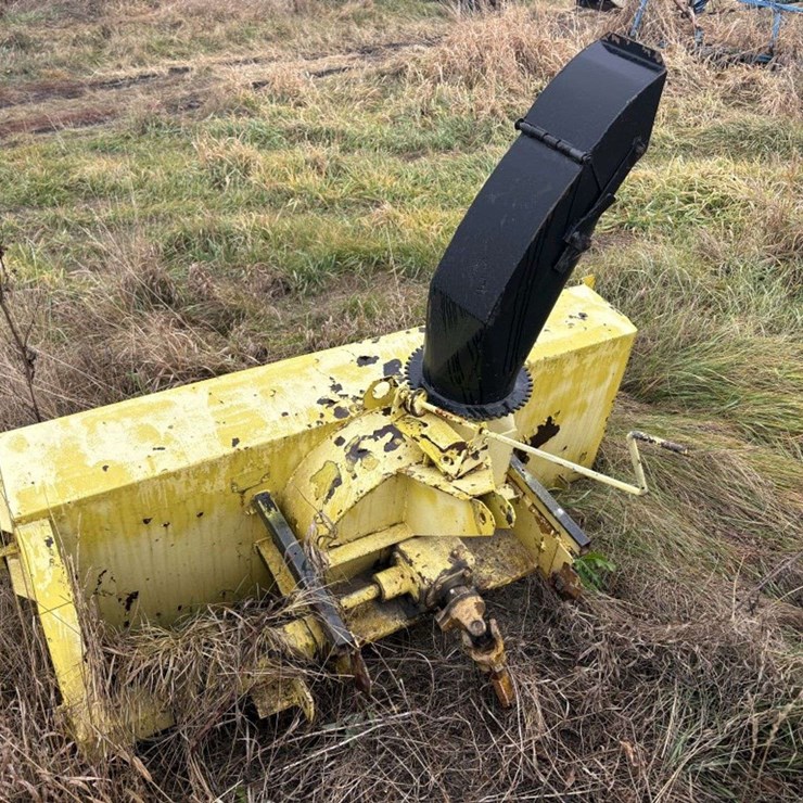 Lorenz 6’ Snowblower, 540 PTO,(missing 1/2 shaft), Manual Turn Spout