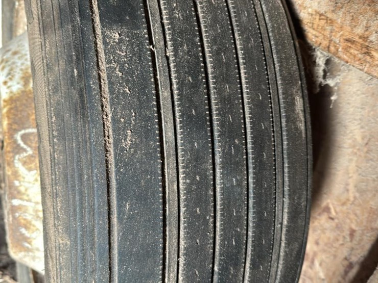 #144-•-contents-of-small-room*-image-8