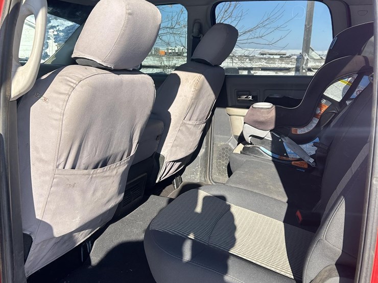 2012-ram-2500-big-horn-image-24