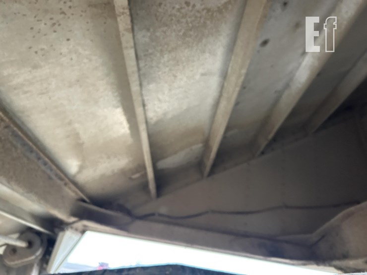 2006-wilson-41ft-grain-trailer-image-15