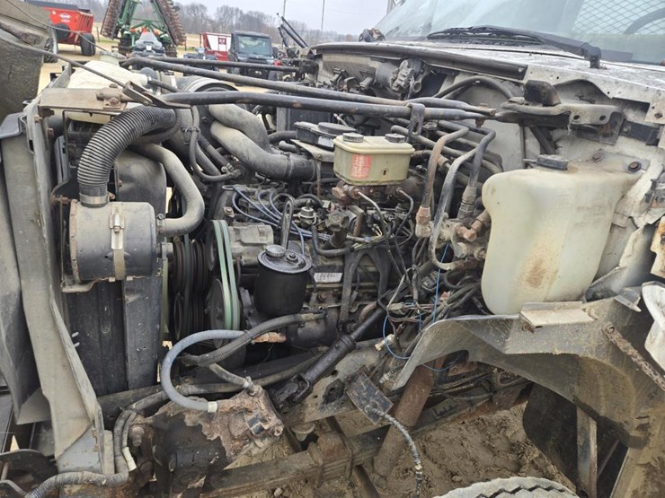 1996-ford-f700-image-26