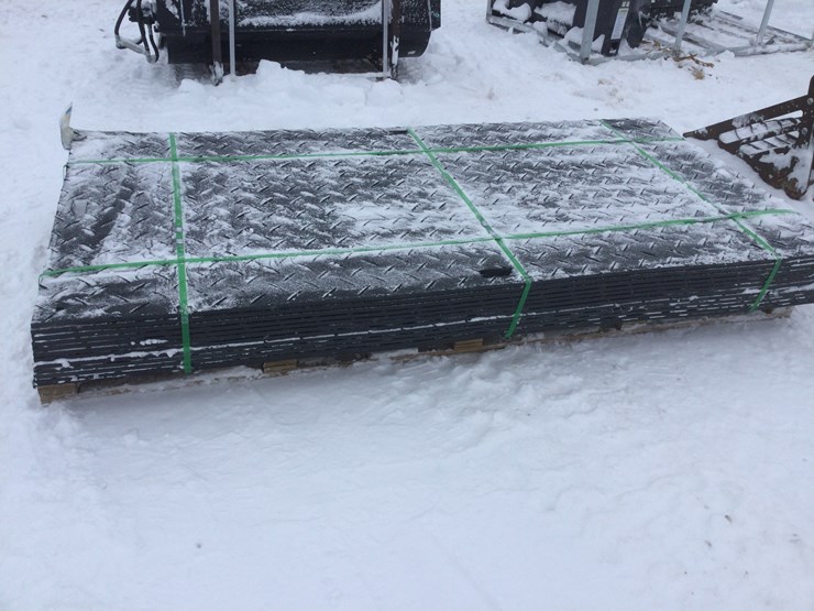 #4548-•-unused-(12)-jobsite-mats-image-2