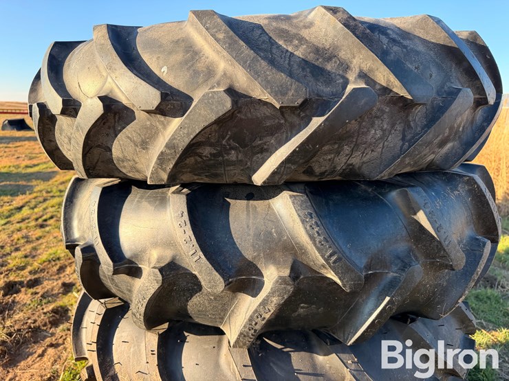 11.2-24-pivot-tires-on-8-bolt-rims-image-6