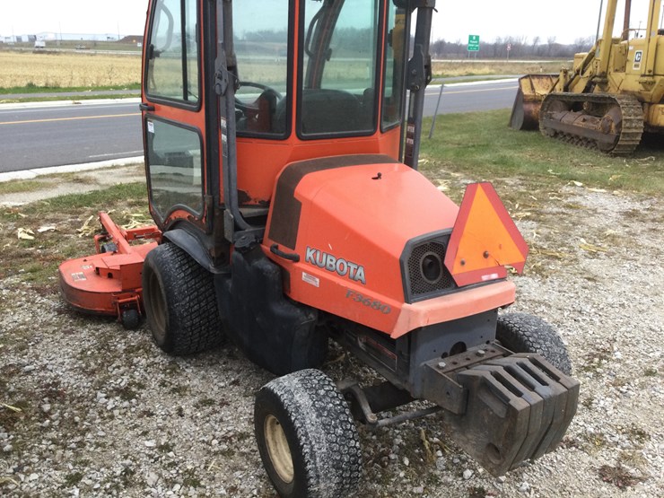 2011-kubota-f3680-image-5