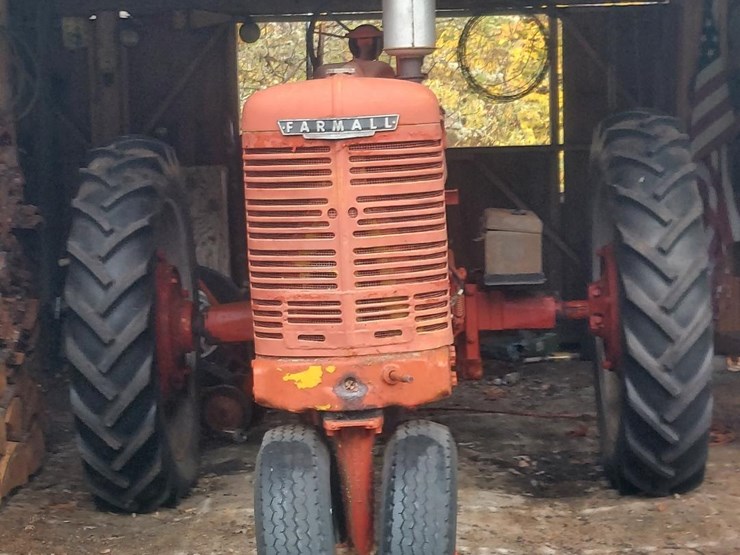 #3901-•-1943-international-harvester-farmall-tractor-image-2