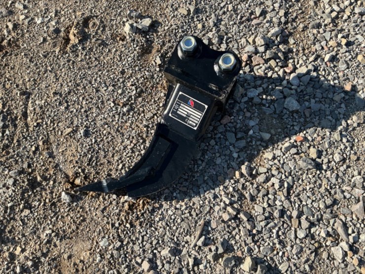 ripper-attachment-for-mini-excavator-image-1