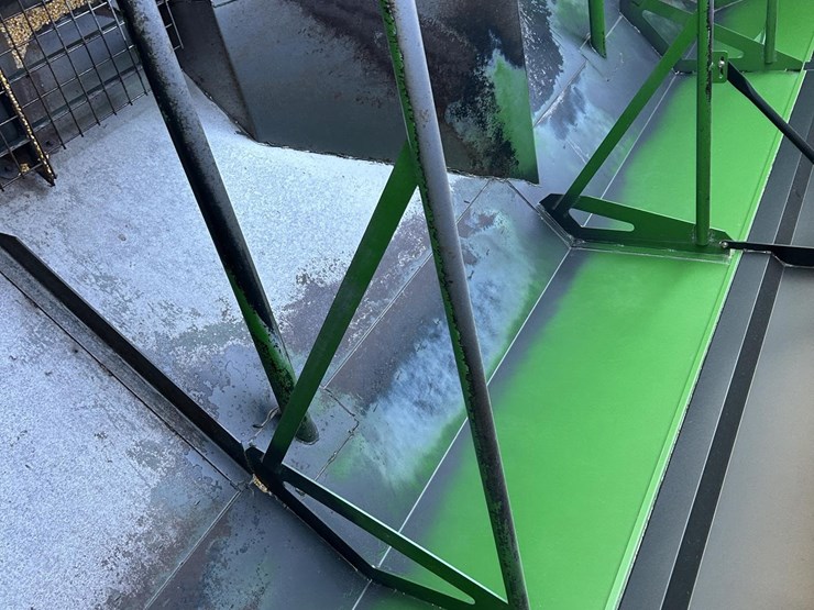 2010-parker-1348-image-41